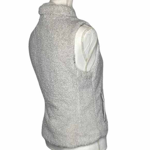 Patagonia Fleece Women’s Vest - Picture 6 of 12